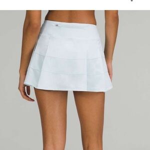 Lululemon Pace Rival Mid-Rise Skirt Powder Blue size 4 A378